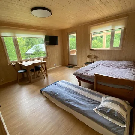 Beautiful Summerhouse On The Shore Of The Pond Casa vacanze