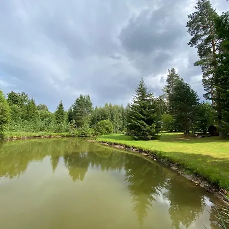 Beautiful Summerhouse On The Shore Of The Pond Casa vacanze Rõuge
